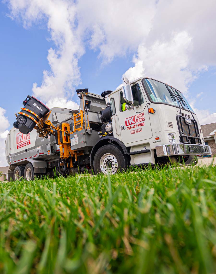 Residential-side-load-trash truck