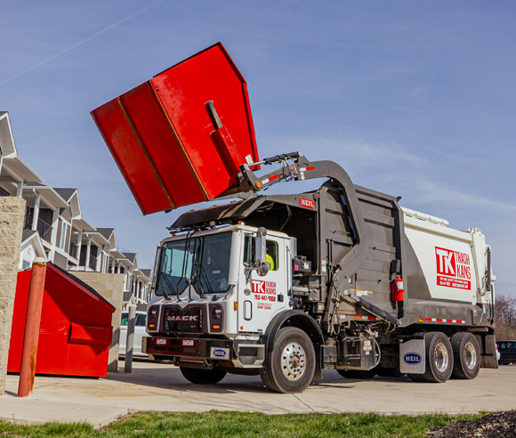 Commercial-garbage-service-Indiana-truck